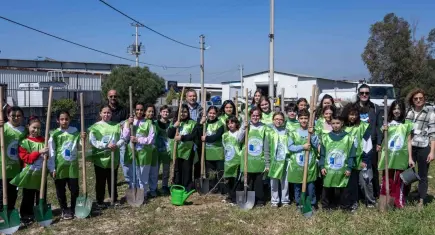 Çocuklar Bornova’da doğaya hayat verdi