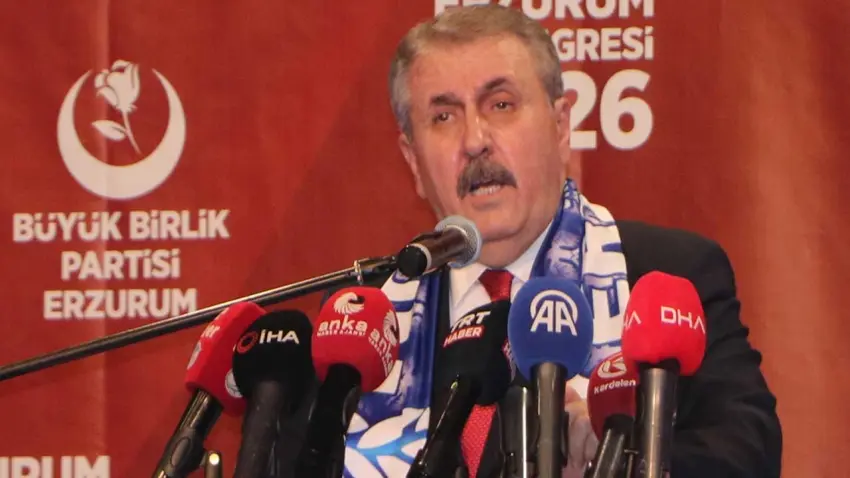  Destici'den bölgesel kriz çıkışı: Türkiye hiçbir emperyal ajandanın cephe ülkesi olmayacaktır haberinin görseli