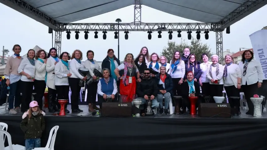 Foça’da “Buranın Balıkları” Festivali yoğun katılımla başladı haberinin görseli