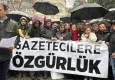 Gazeteciler barikatın önünde seslendi: Halkın haber alma kakkı engellenemez