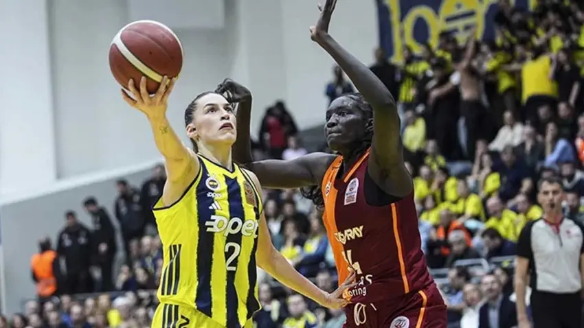 Potada derbi ateşi: Fenerbahçe Opet final serisine galibiyetle başladı! haberinin görseli