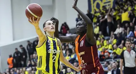 Potada derbi ateşi: Fenerbahçe Opet final serisine galibiyetle başladı!