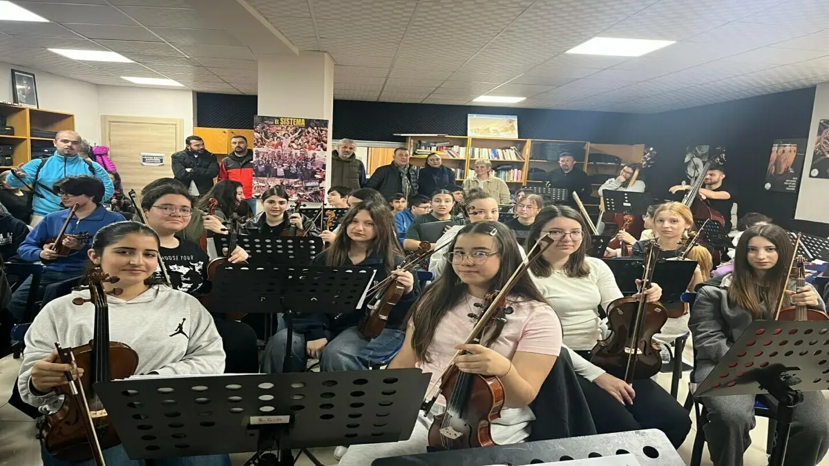 Barış Çocuk Orkestrası, 11'inci yılında 11'inci konserine hazırlanıyor görseli