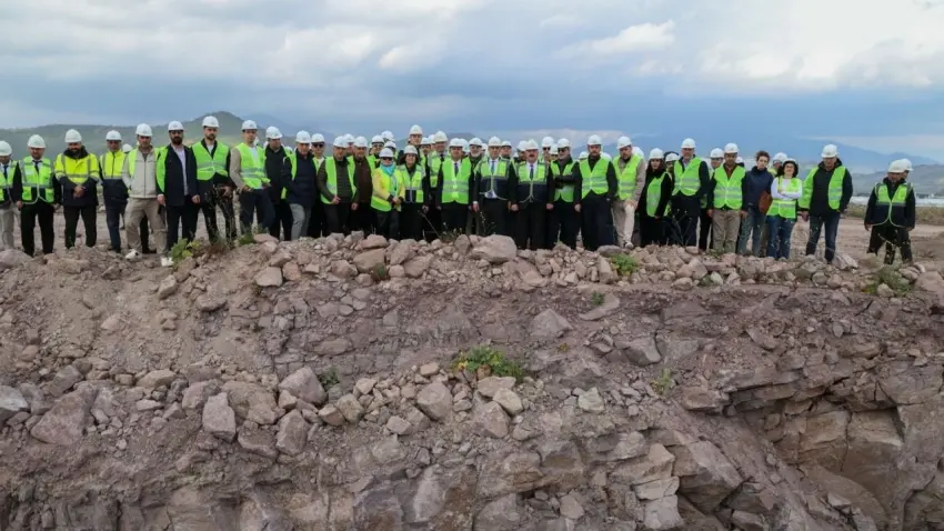 Dikili’de 10 milyar dolarlık dev sera ve sanayi projesi başlıyor haberinin görseli