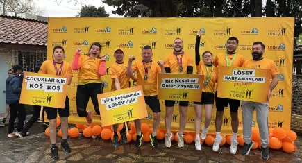 Efes Ultra Maratonu’nda LÖSEV gönüllülerinden anlamlı koşu