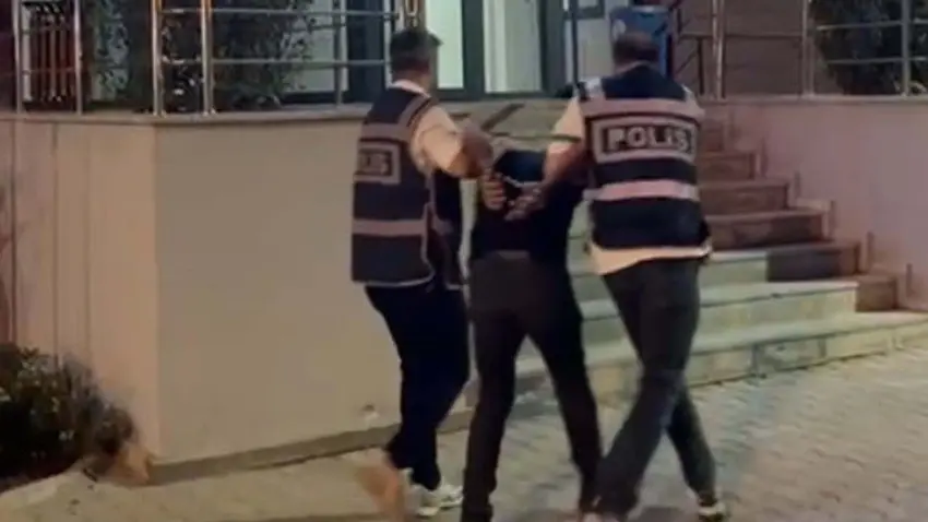 İzmir’de dev uyuşturucu operasyonu: 80 bin sentetik hap ele geçirildi