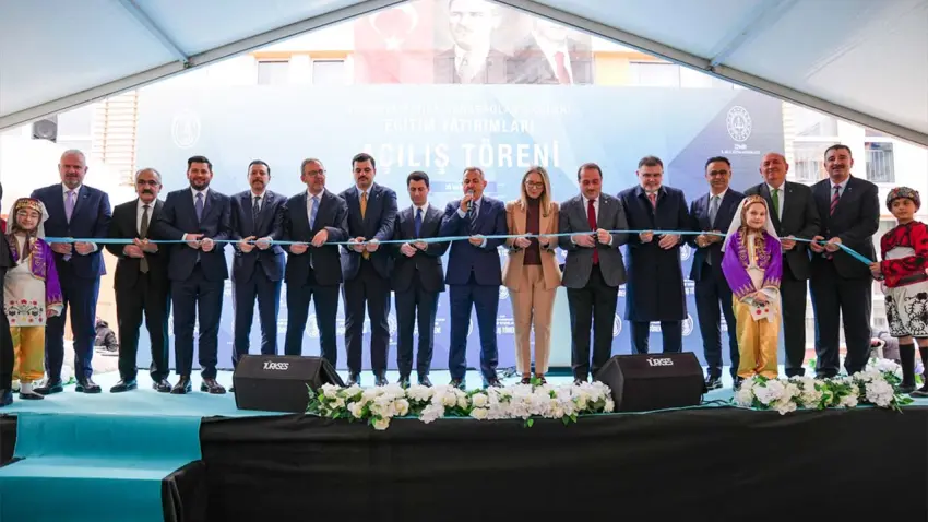 İzmir'de yapımı tamamlanan 20 okulun açılışı gerçekleştirildi haberinin görseli