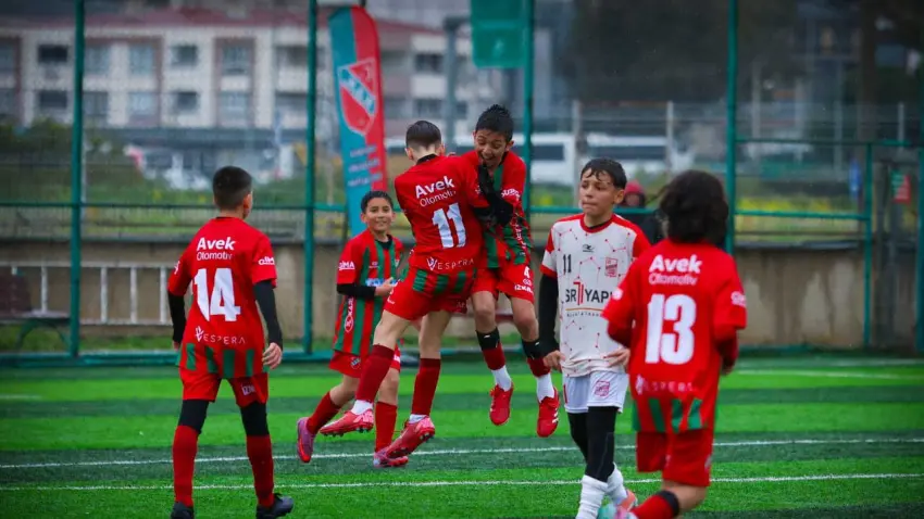 Karşıyaka'da Gökhan Şensan anısına turnuva haberinin görseli