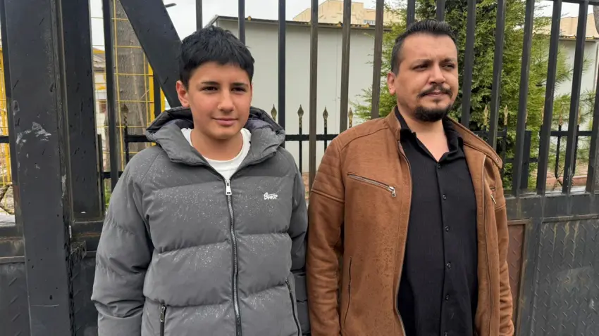 Taşlı ‘şakalaşma’ sonrası kafasında 60 vidayla yaşıyor: Arkadaşı ‘Karşılıklı şakalaşıyorduk’ dedi haberinin görseli