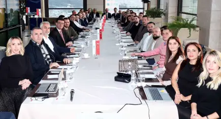 TÜGİAD Ege Şubesi’nde yapay zeka ve dijital dönüşüm konuşuldu