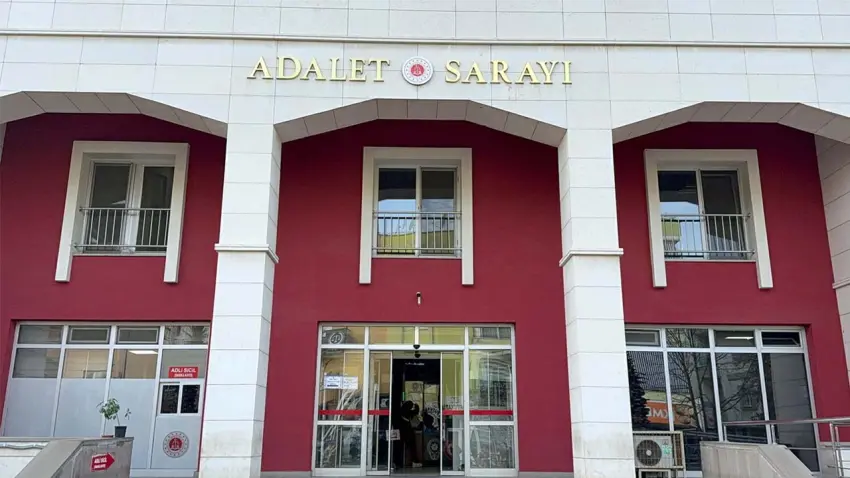 Boşanma aşamasındaki eş dehşet saçtı: Evlerini basıp 4 kişiyi öldürdü haberinin görseli