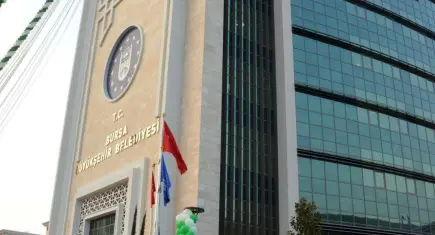 Bursa Büyükşehir Belediyesi’ne operasyon: 7 şirkete kayyum atandı