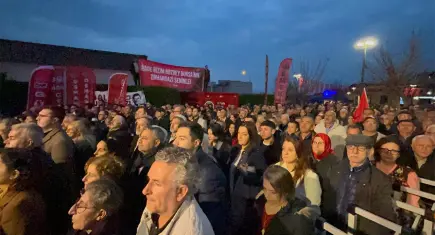 Bursa Büyükşehir Belediyesi’ne operasyon: Vatandaş Mustafa Bozbey’e destek için toplandı