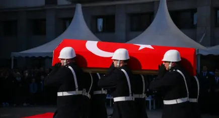Trafik kazasında şehit olan polis Mustafa Aydın son yolculuğuna uğurlandı