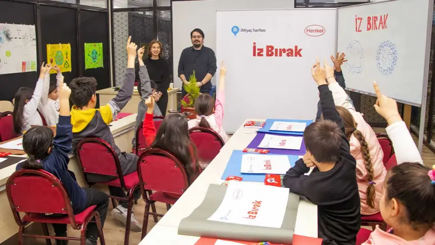 Türk Henkel’in “İz Bırak” projesi bu yıl İzmir’de çocuklarla buluşuyor haberinin görseli