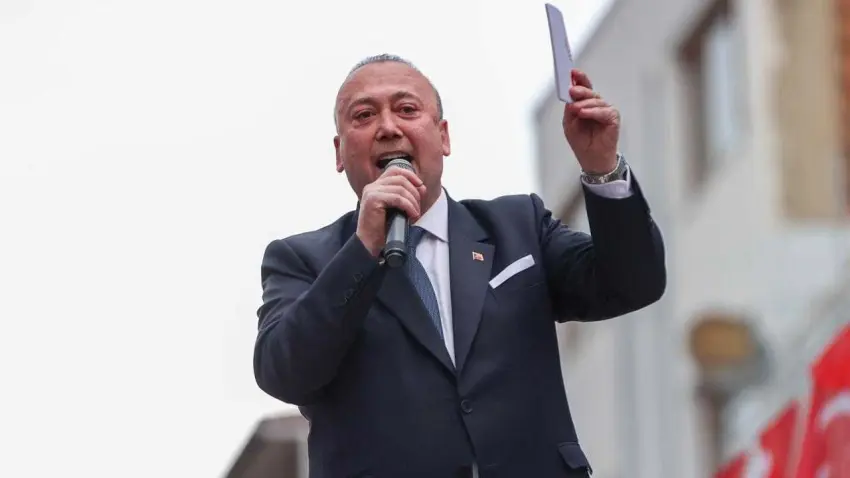 Uşak Belediye Başkanı Özkan Yalım görevden uzaklaştırıldı haberinin görseli