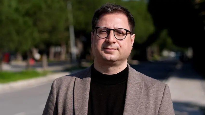 Dr. &Ouml;ğr. &Uuml;yesi Ufuk &Ouml;zkan