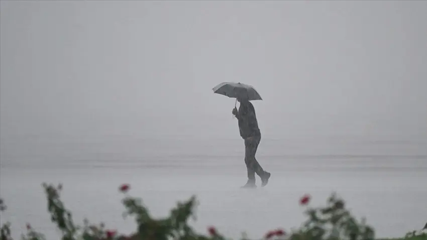 Bakanlıktan 16 ile sarı kodlu uyarı: Fırtına ve sağanak geliyor! haberinin görseli