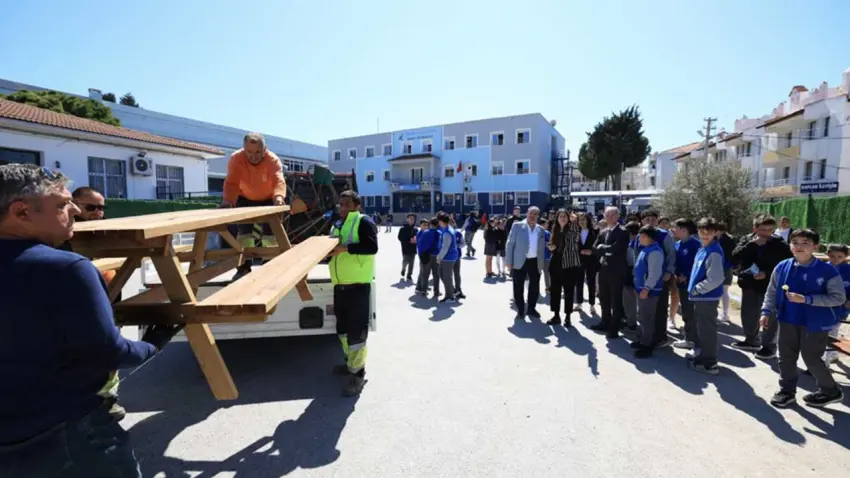 Çeşme Belediyesi’nden öğrencilere sosyal alan desteği haberinin görseli