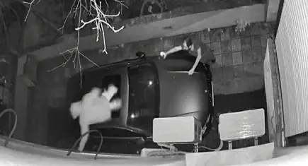 İzmir haber: Hırsızlık için binaya tırmanan şüpheli serbest bırakıldı