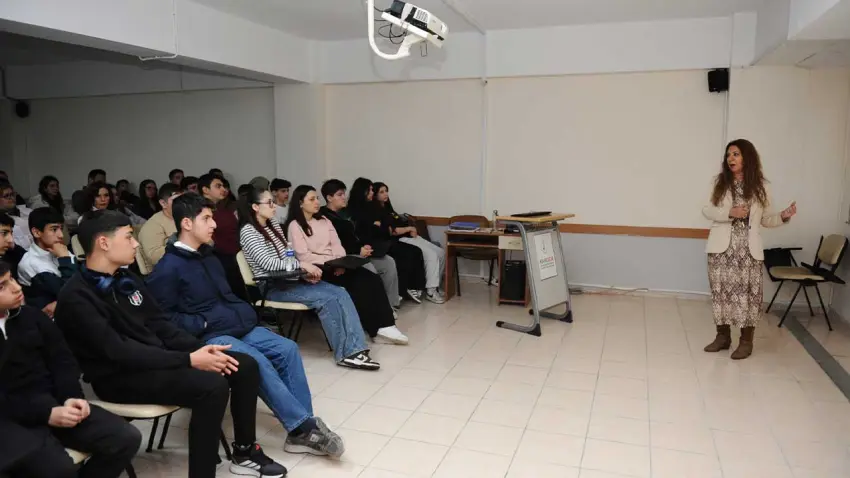 Karşıyaka’da meslek tanıtım günleri başladı haberinin görseli