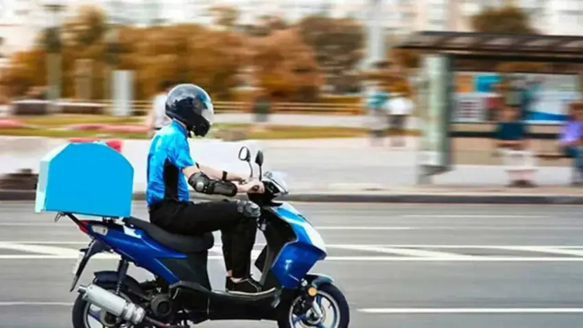 Kurye Hakları Derneği: Sadece paket taşımıyor, can da taşıyor haberinin görseli