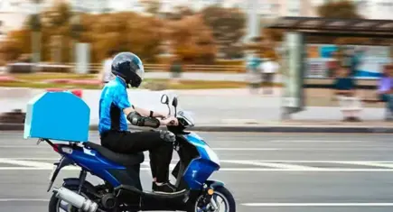 Kurye Hakları Derneği: Sadece paket taşımıyor, can da taşıyor