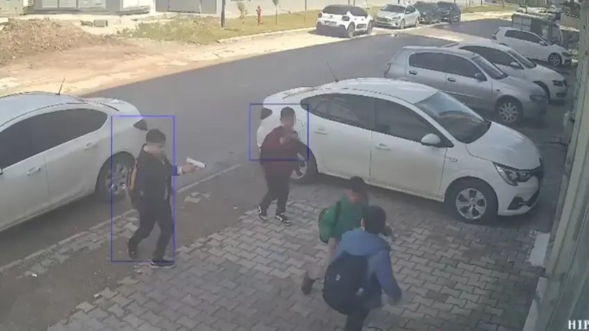 Hatay’da 11 yaşındaki çocuk akranları tarafından oyuncak tabancayla gasp edildi haberinin görseli