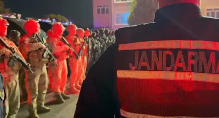 İzmir merkezli DEAŞ operasyonu: 3 ilde 9 şüpheli yakalandı