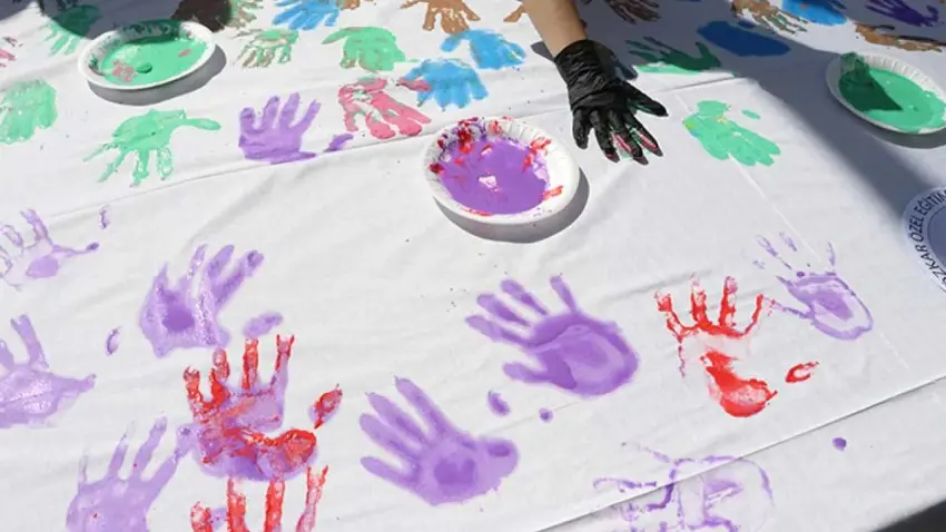 İzmir otizm için tek yürek: Buca’da farkındalık günü haberinin görseli