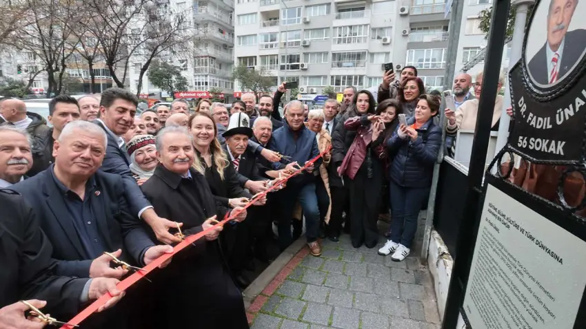 Konak’ta Dr. Fadıl Ünal’ın adı yaşadığı sokağa verildi haberinin görseli