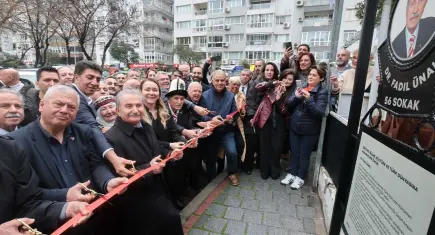 Konak’ta Dr. Fadıl Ünal’ın adı yaşadığı sokağa verildi