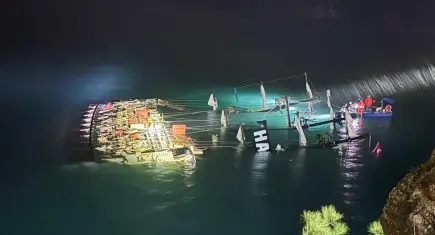 Ölüdeniz’de tur teknesi battı: 6 kişi kurtarıldı, kayıp olan kişinin cansız bedeni bulundu