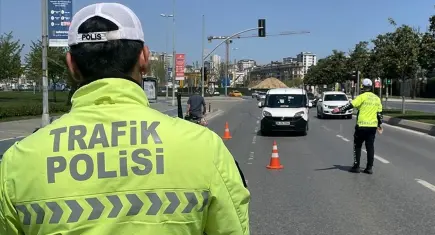 Gazetecilere kimlik kontrolünde kolaylık: Basın kartı yeterli olacak