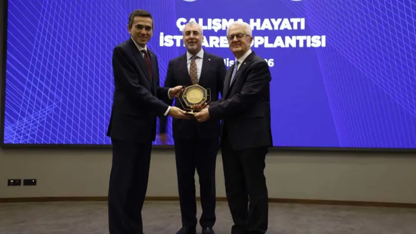 İş dünyası ve kamu İZTO’da bir araya geldi haberinin görseli