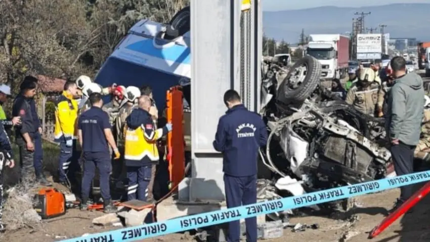 Ankara’da feci kaza: 5 ölü haberinin görseli