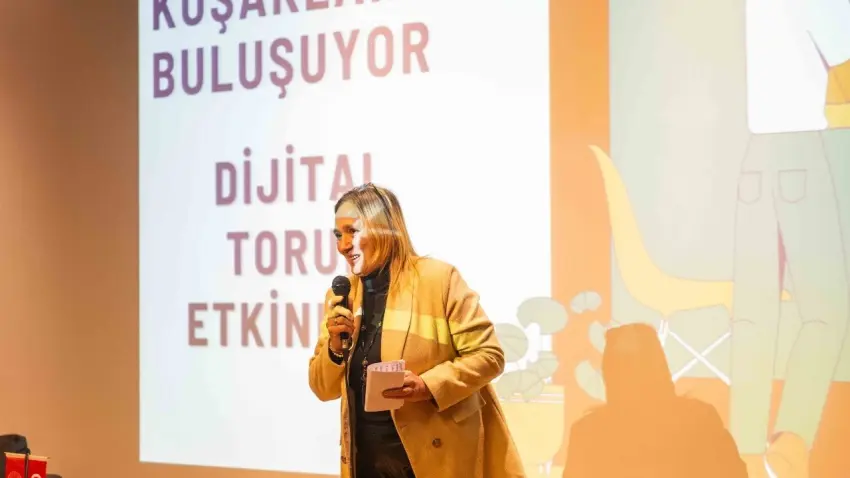 Gençlerden yaşlılara teknoloji eğitimi haberinin görseli