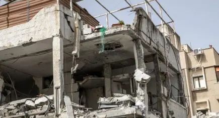 İran’dan İsrail’e füze misillemesi