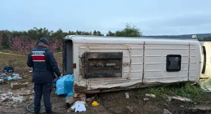 İşçi servisi kazası: 1 ölü, 12 yaralı