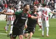 Karşıyaka Play-Off için, Bornova hayatta kalmak için sahada