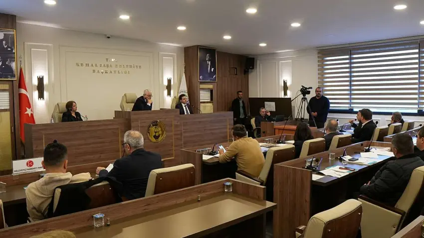 Kemalpaşa’da faaliyet raporları Meclis’te onaylandı haberinin görseli