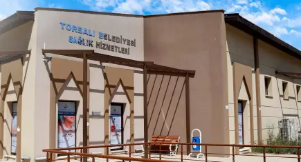 Torbalı’da müdürün eşinin firmasından alım yapıldı