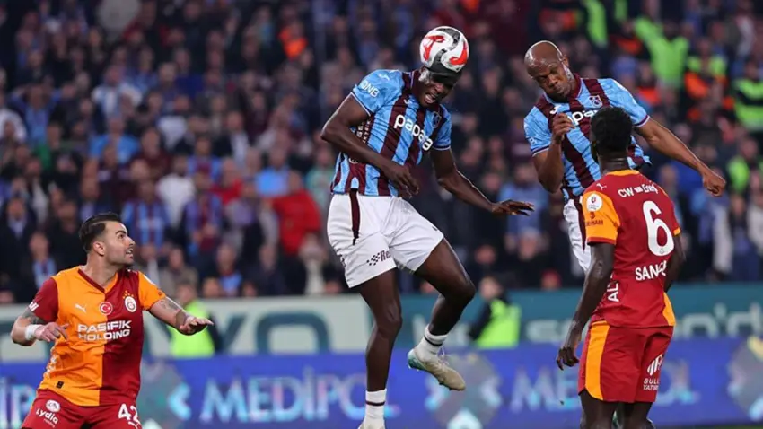 Trabzonspor, Galatasaray'ı 2-1 mağlup etti: Süper Lig’de zirve yarışı kızıştı haberinin görseli