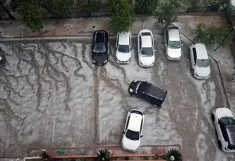 Adana beyeza büründü