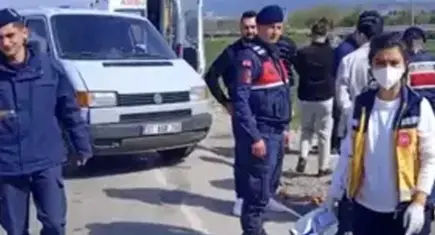 İşçi servisiyle minibüsün çarpıştı:Çok sayıda yaralı var