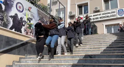 İstanbul ve İzmir’de fuhuş çetesine operasyon: 9 tutuklama