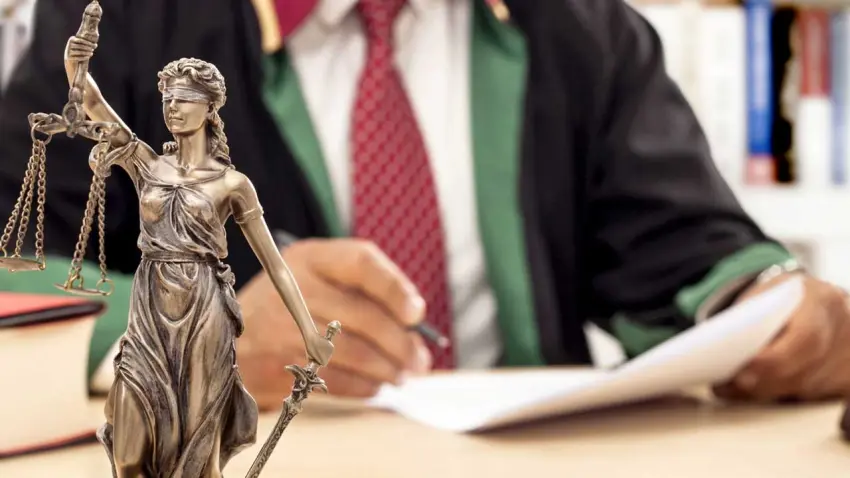 İzmir Barosu’ndan 5 Nisan mesajı: Savunma susmadı, susmayacak haberinin görseli