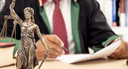 İzmir Barosu’ndan 5 Nisan mesajı: Savunma susmadı, susmayacak