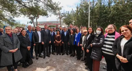  Özel, Tunç Soyer ve Şenol Aslanoğlu’nu ziyaret etti