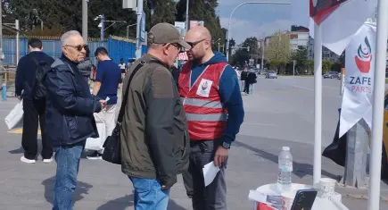 Zafer Partisi İzmir'de sahaya indi